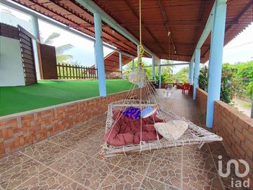 Casa en Venta en Puerto Arista, Chiapas