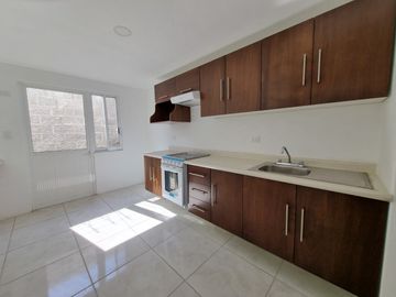 CASAS EN VENTA EN ZONA LOS HEROES EN CHAPULCO SOBRE PERIFERICO Y LA 14!