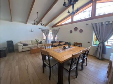 Venta casa 4D 2B piscina, estacionamiento  en Los Villares, Los Andes