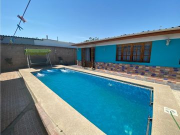 Venta casa 4D 2B piscina, estacionamiento  en Los Villares, Los Andes