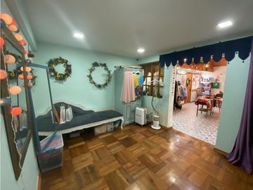 Venta casa 4D 2B piscina, estacionamiento  en Los Villares, Los Andes