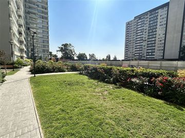 Departamento en Venta en Av. Americo Vespucio / Metro Las Torres
