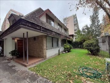 Casa en Venta en Alonso de Córdova / Av. Vitacura / Av. Kennedy lateral