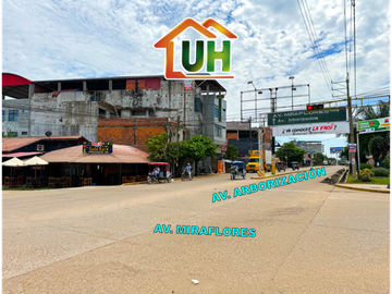 00587 - VENTA HOSPEDAJE  YARINACOCHA - ZONA COMERCIAL - AC 950 M2.