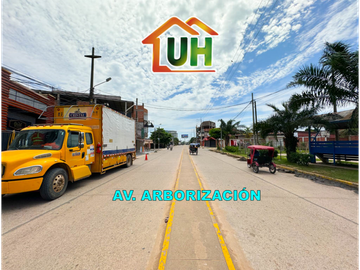 00587 - VENTA HOSPEDAJE  YARINACOCHA - ZONA COMERCIAL - AC 950 M2.