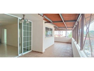 Vendo apartamento remodelado Ph Plaza Camino Real, Betania