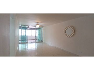 Vendo apartamento remodelado Ph Plaza Camino Real, Betania