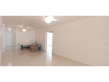 Vendo apartamento remodelado Ph Plaza Camino Real, Betania