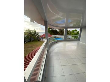 VENDO CASA CON ACCESO DIRECTO A LA PLAYA EN COLON, PORTOBELO