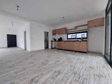 Casa en venta en Francisco Alvarez