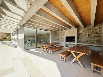 Departamento en Venta en Departamento con piscina exclusiva y quincho !!!