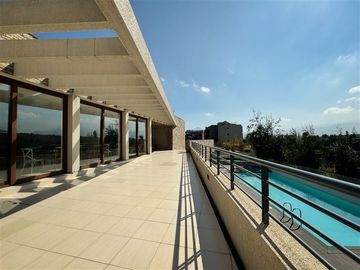 Departamento en Venta en Departamento con piscina exclusiva y quincho !!!