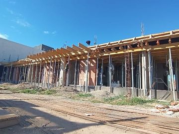 Venta de hermosa casa en alto alberdi - Apto Credito