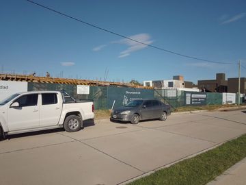 Venta de hermosa casa en alto alberdi - Apto Credito