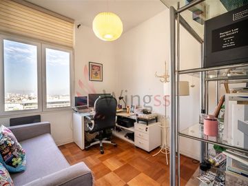 Departamento en Venta en Estratégica y Amplia Propiedad en Pleno Centro Comercial y Gubernamental
