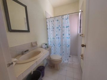 Casa Sola en Lomas de Cortes Cuernavaca - LLR-114-Cs