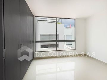 VENTA de CASAS en LA MESA