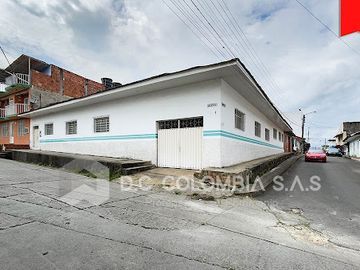 VENTA de CASAS en LA MESA