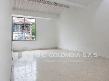VENTA de CASAS en SAN CAYETANO