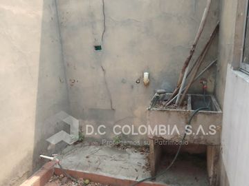 VENTA de CASAS en SAN CAYETANO