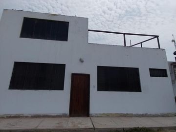 SE VENDE CASA DE PLAYA EN CLUB SOLIMAR - LURIN