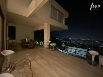 VENDO HERMOSA CASA MIRADOR DE LOS DOMINICOS