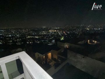 VENDO HERMOSA CASA MIRADOR DE LOS DOMINICOS