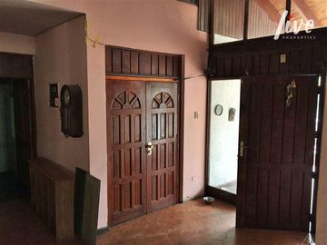 Hermosa casa con amplio terreno, excelente ubicación,  La R