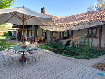 Se Vende Casa Chilena en exclusivo sector de Chicureo.