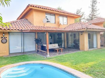 Se vende Casa en Condominio de Chamisero, Chicureo