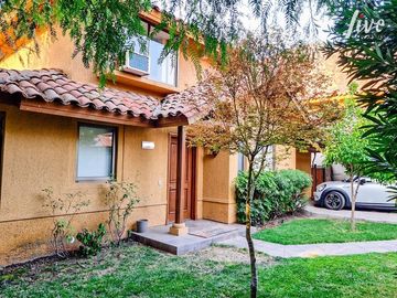 Se vende Casa en Condominio de Chamisero, Chicureo