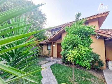 Se vende Casa en Condominio de Chamisero, Chicureo