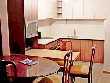 Vendo departamento casi nuevo en la calle Los Tres Antonios