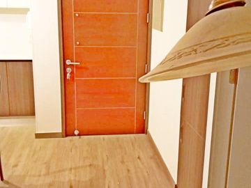 Vendo departamento casi nuevo en la calle Los Tres Antonios
