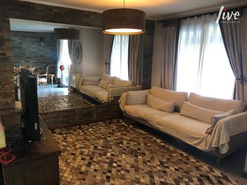 Se vende casa Condominio Chicauma, No perimetral