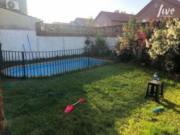 Se vende casa Condominio Chicauma, No perimetral