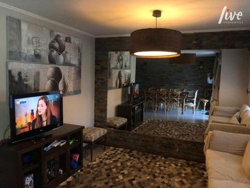 Se vende casa Condominio Chicauma, No perimetral