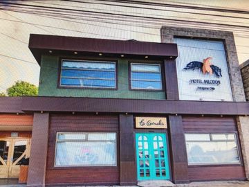 Se Vende Hotel en Puerto Natales, El Milodon