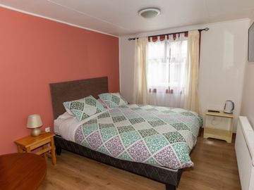 Se Vende Hotel en Puerto Natales, El Milodon