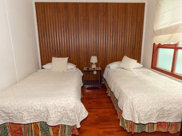 Se Vende Hotel en Puerto Natales, El Milodon