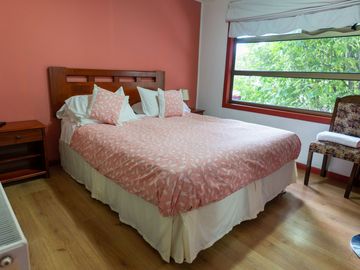 Se Vende Hotel en Puerto Natales, El Milodon