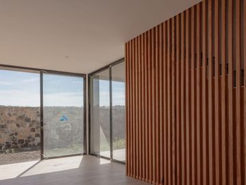 Casa en Venta en Altozano:  Viva con Distinción y Confort