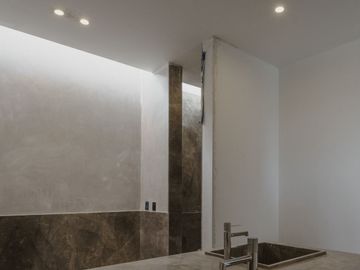 Casa en Venta en Altozano:  Viva con Distinción y Confort