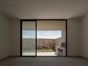 Casa en Venta en Altozano:  Viva con Distinción y Confort