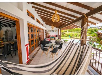 SE VENDE HERMOSA CASA CAMPESTRE EN CONJUNTO CERRADO, MONTENEGRO