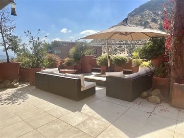 Departamento en Venta en San Carlos De Apoquindo / Colegios Padre Hutado y Juanita De Los Andes