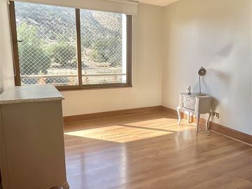 Departamento en Venta en San Carlos De Apoquindo / Colegios Padre Hutado y Juanita De Los Andes