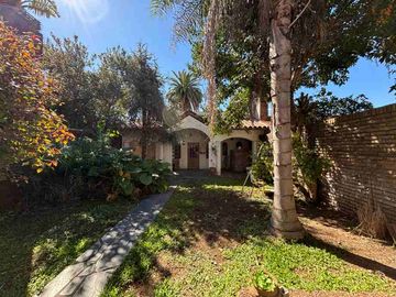 Chalet en venta en Bernal Centro