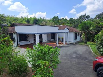 CASA CAMPESTRE en VENTA en Pereira EL Tigre, Condominio San José