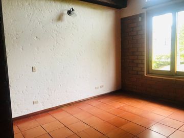 CASA EN ARRIENDO EN EL SECTOR TRES PUERTAS/PEREIRA